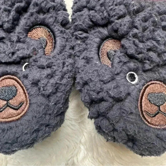 K. Bell  Sherpa Socks Grey & Red Size Small - Picture 11 of 16